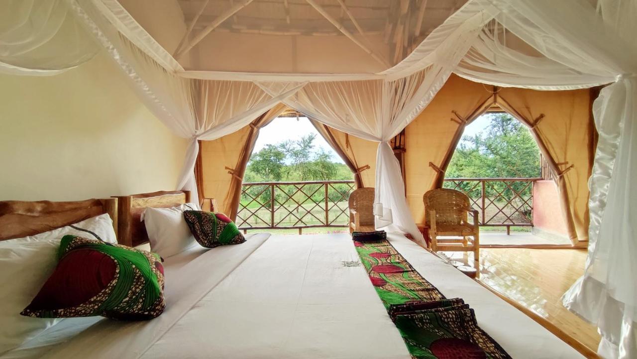 Murchison Falls Bamboo Village Paraa Dış mekan fotoğraf