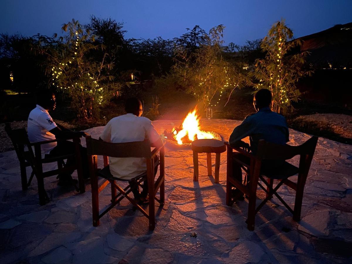 Murchison Falls Bamboo Village Paraa Dış mekan fotoğraf