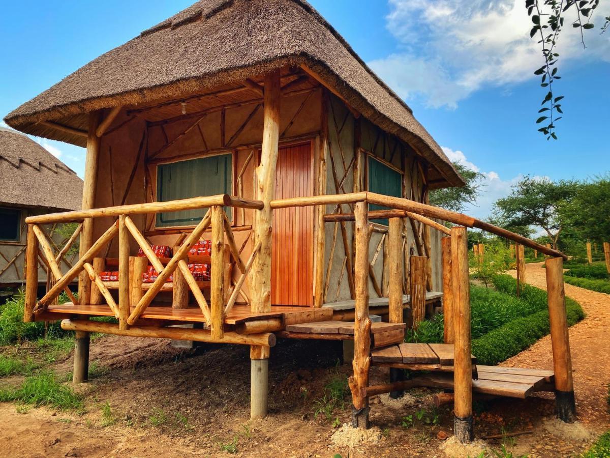 Murchison Falls Bamboo Village Paraa Dış mekan fotoğraf