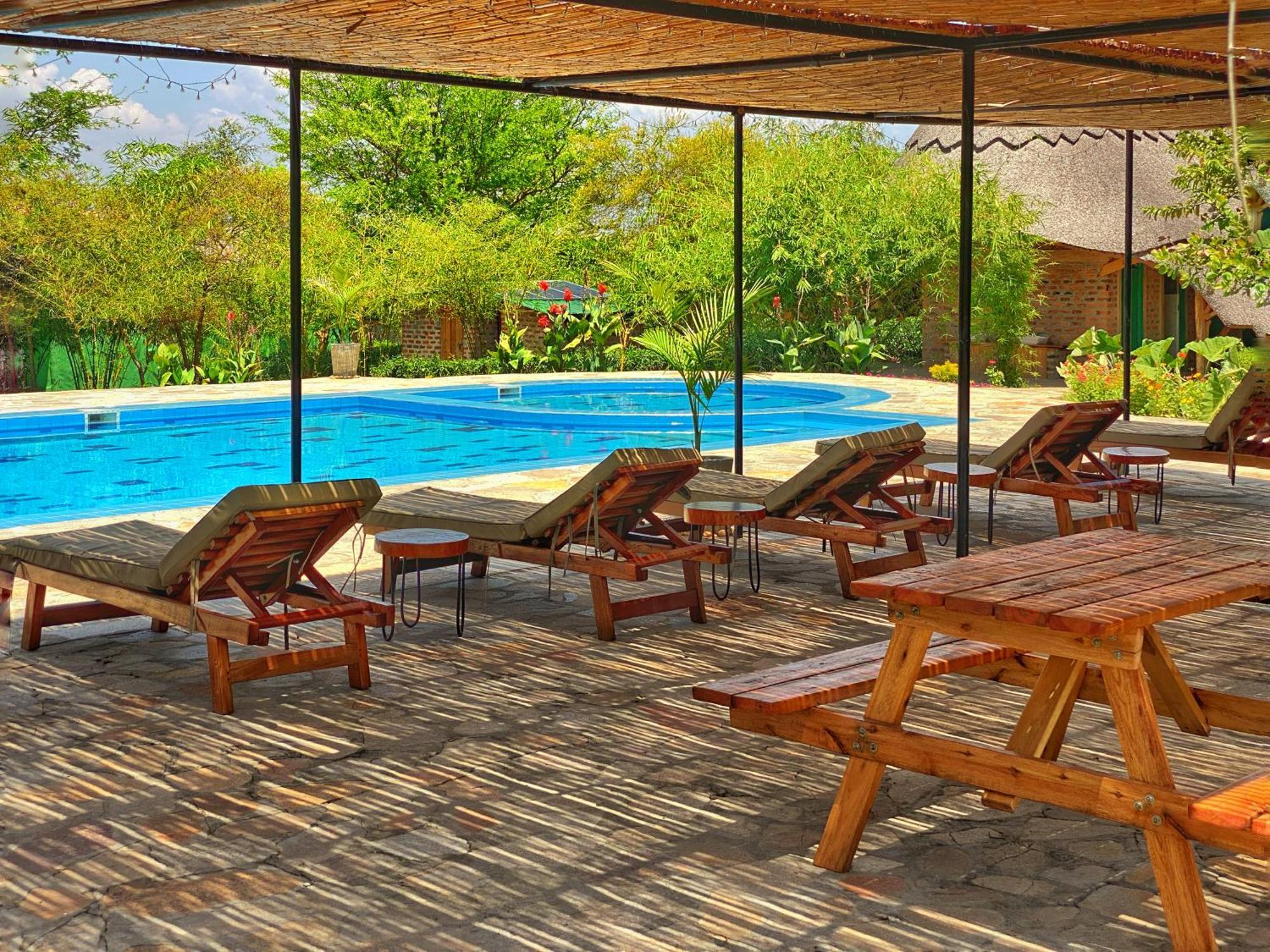 Murchison Falls Bamboo Village Paraa Dış mekan fotoğraf