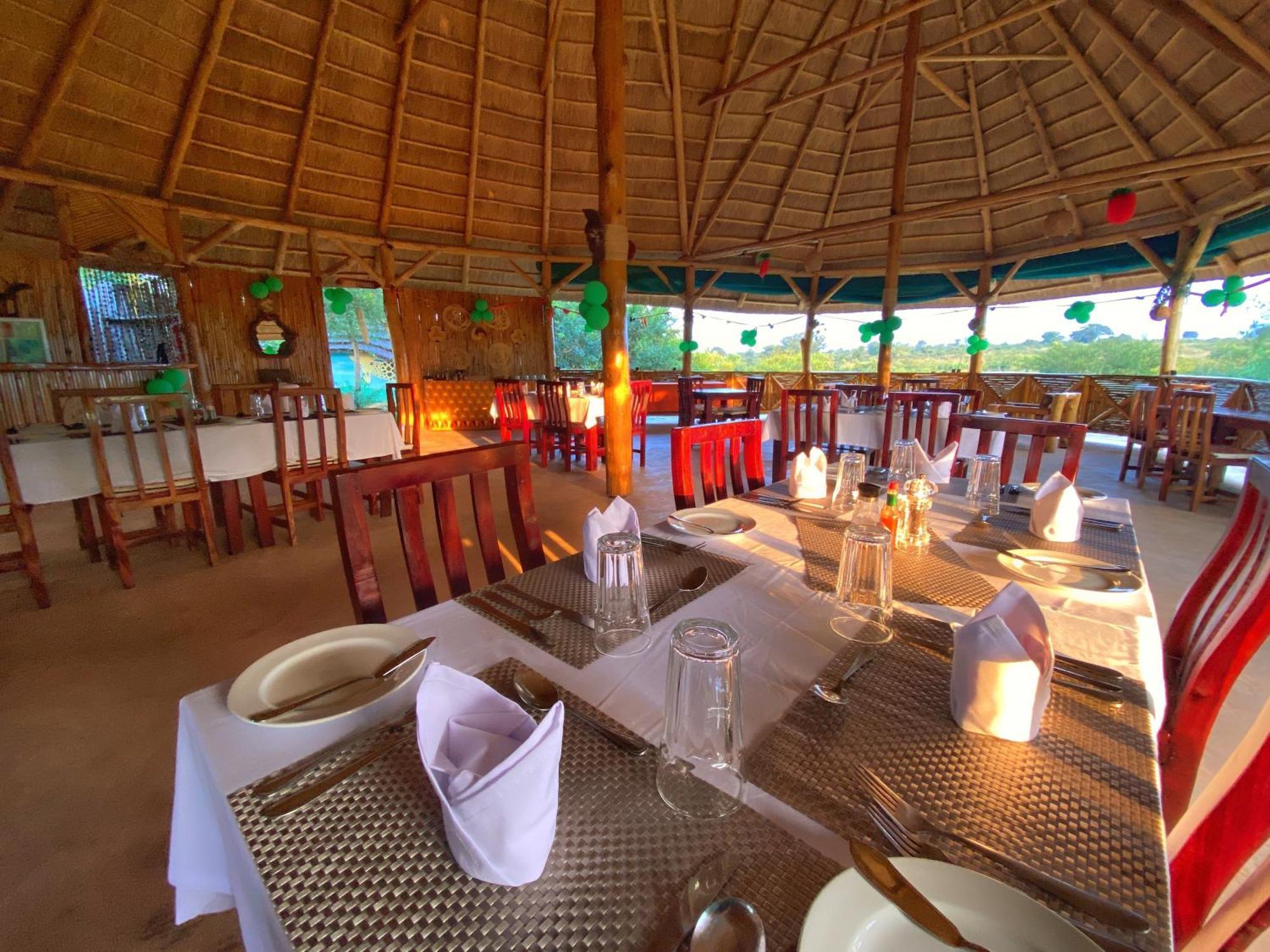 Murchison Falls Bamboo Village Paraa Dış mekan fotoğraf