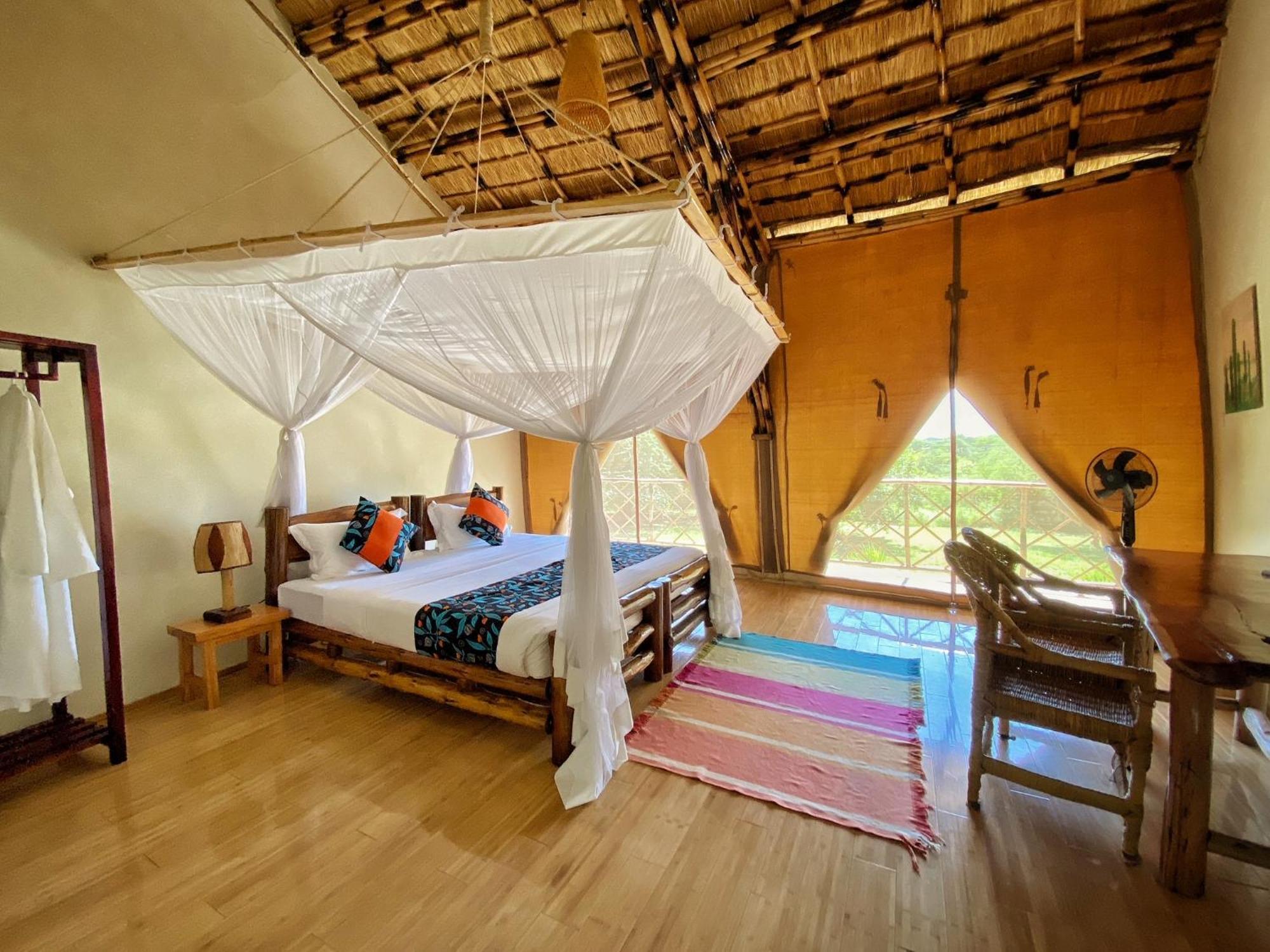 Murchison Falls Bamboo Village Paraa Dış mekan fotoğraf